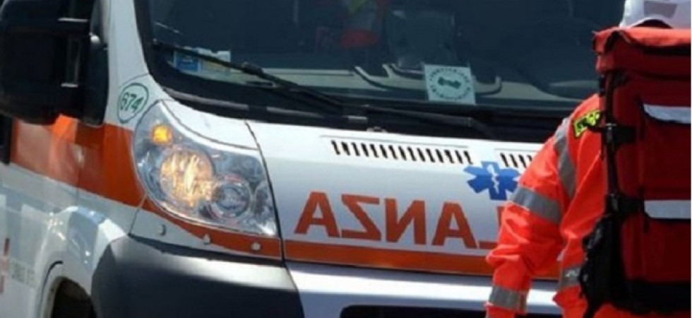 Drammatico incidente, grave una bambina travolta da un'auto